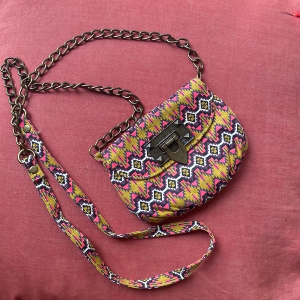 Boho clutch side purse 💛